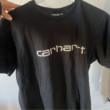 Schwarzes Carhartt-Shirt