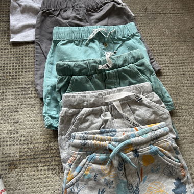 Lot de shorts et pantalons légers garçon