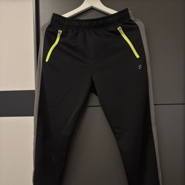 Sporliche Trainerhosen 