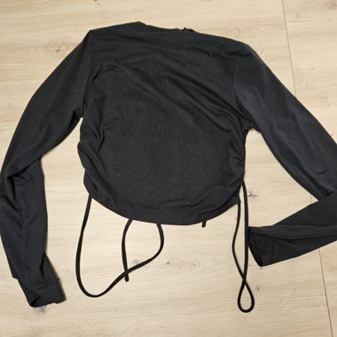 Pulli dünn offener Rücken 