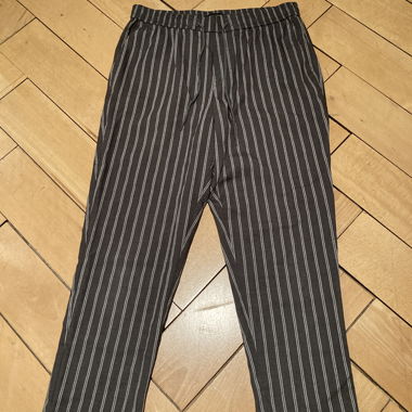 Gestreifte Chino-Hose