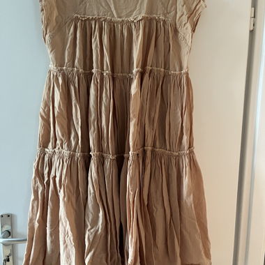 Vestito estivo rosa-beige, ampio