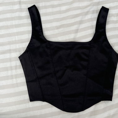 black crop top / corset