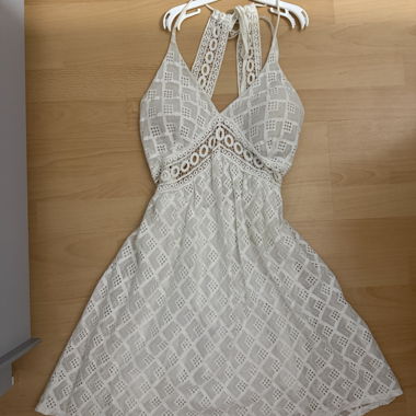 Abito estivo in pizzo bianco