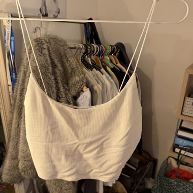 Crop top color crema ZARA