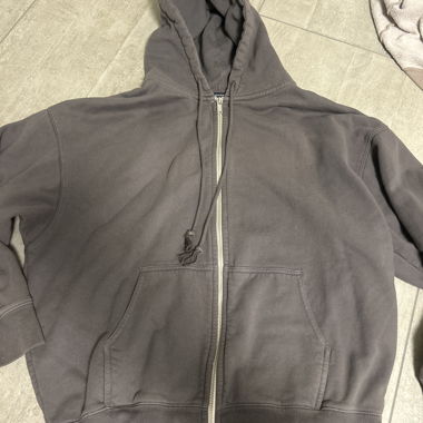Brandy Melville Grau Zip-Hoodie