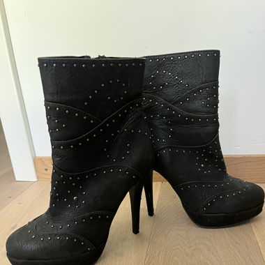 Y2K shoes 