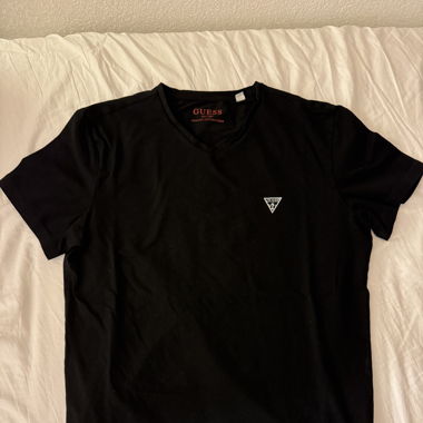 Guess Black T-Shirt