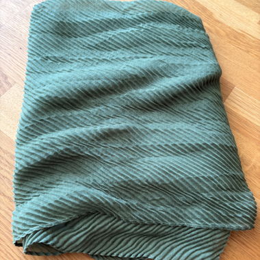 Écharpe vert côtelée