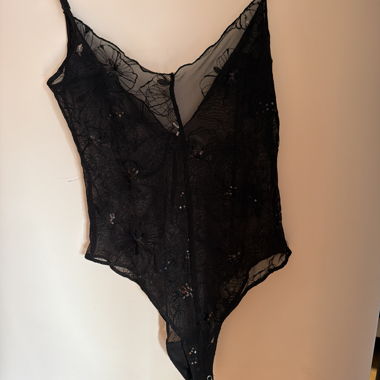 Body in pizzo nero