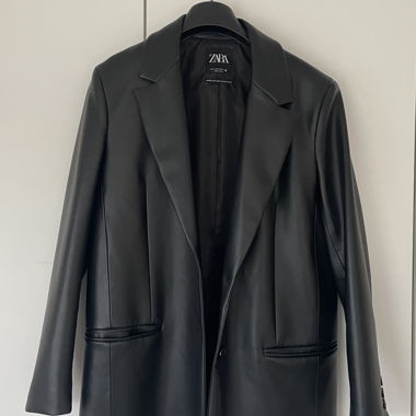 Blazer elegante Zara effetto pelle