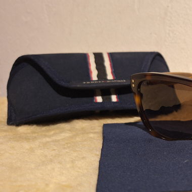 Sonnenbrille Tommy Hilfiger