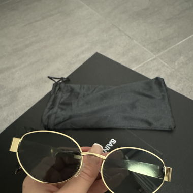 Sonnenbrille