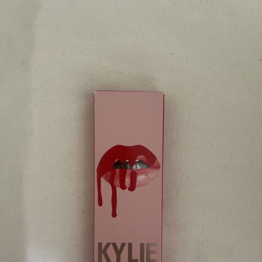 Kit rouge à lèvre et crayon à lèvre Kylie Jenner