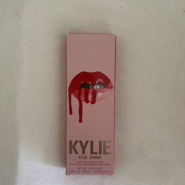 Kit rouge à lèvre et crayon à lèvre Kylie Jenner