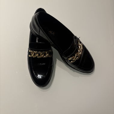 Mocassini Catwalk neri con catena