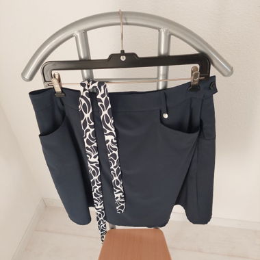 Jupe GOLF bleu foncé avec poches devant et derrière