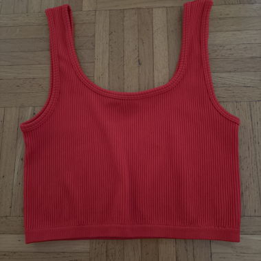 Haut rouge