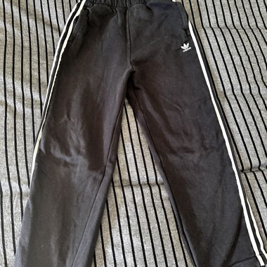 Adidas Trainingshose schwarz