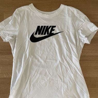 T-shirt Nike blanc
