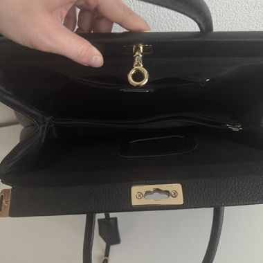 Borsa a mano in pelle nera