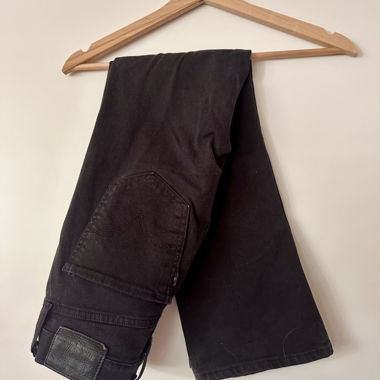 Levi's black jeans