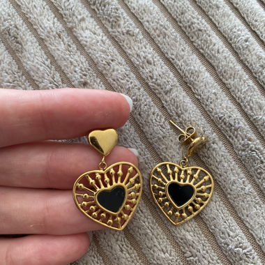 heart earrings