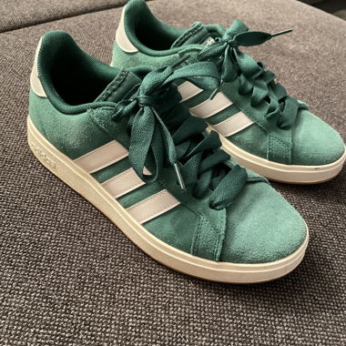 Adidas Sneaker grün