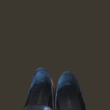 Schwarze Loafer