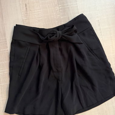 Black H&M shorts with bow