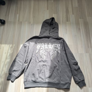 Hoodie gris avec impression