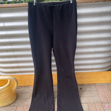 Pantalon côtelé noir