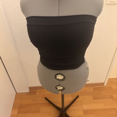 Schwarzes Bandeau-Top