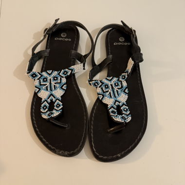 Pieces Sandalen aus Leder