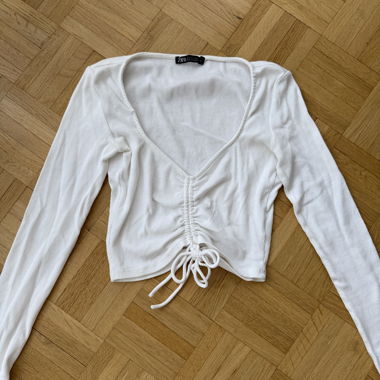 Zara weisses Crop-Top mit langen Ärmeln