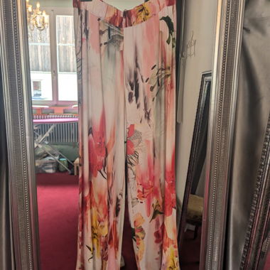 Stoffhose bunt