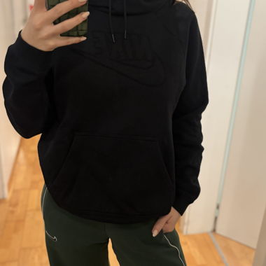 Nike Sweater