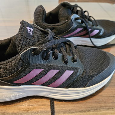 adidas shoes size 38