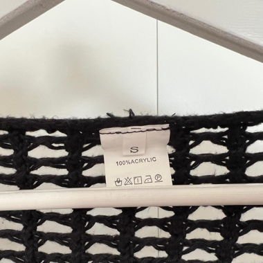 Boléro shrug noir en crochet, taille S