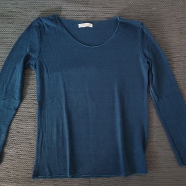 Long-sleeve shirt