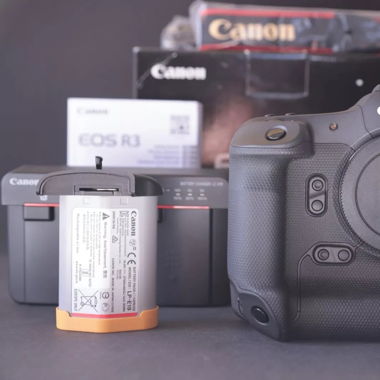 Canon EOS R3 24,0MP Spiegellose Systemkamera 
