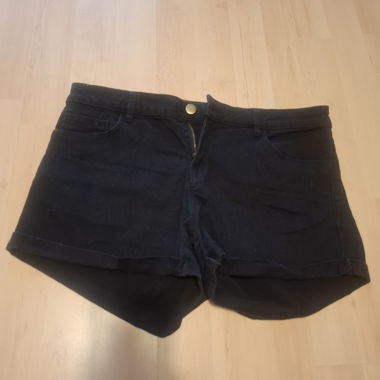 Schwarze H&M Jeansshorts