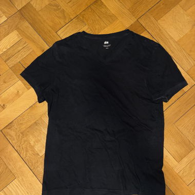 H&M schwarzes V-T-Shirt