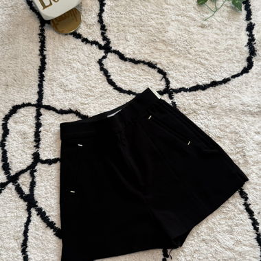 Elegant shorts