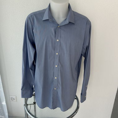 Blaues Langarmhemd