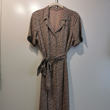 Kurzärmliges Kleid
