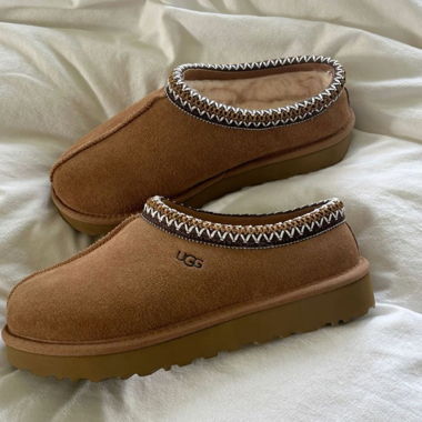 UGG Slides