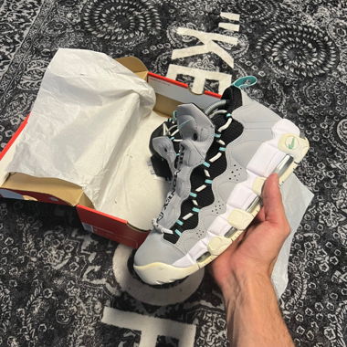 Nike air more money