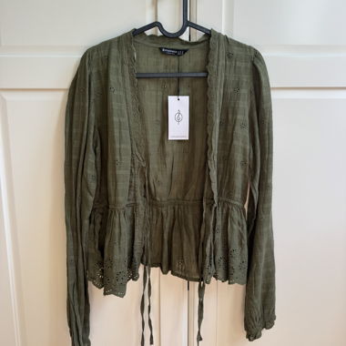 Blusa in pizzo Stradivarius