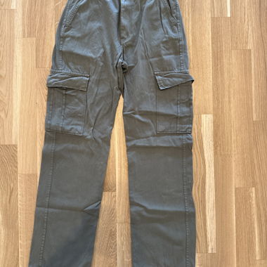 Pantalon cargo vert olive